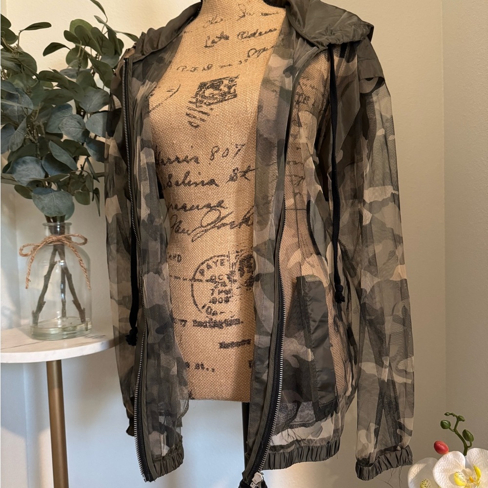 Shinestar Gray and Black Utility Jacket Lightweight Zip-Up